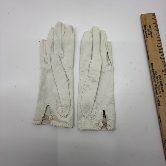 Unused ,Vintage, Roger Fare for Saks Fifth Avenue Cream Kidskin Gloves , France - Picture 7 of 12